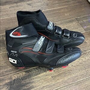 GORE-TEX Black and Red Cycling Shoes